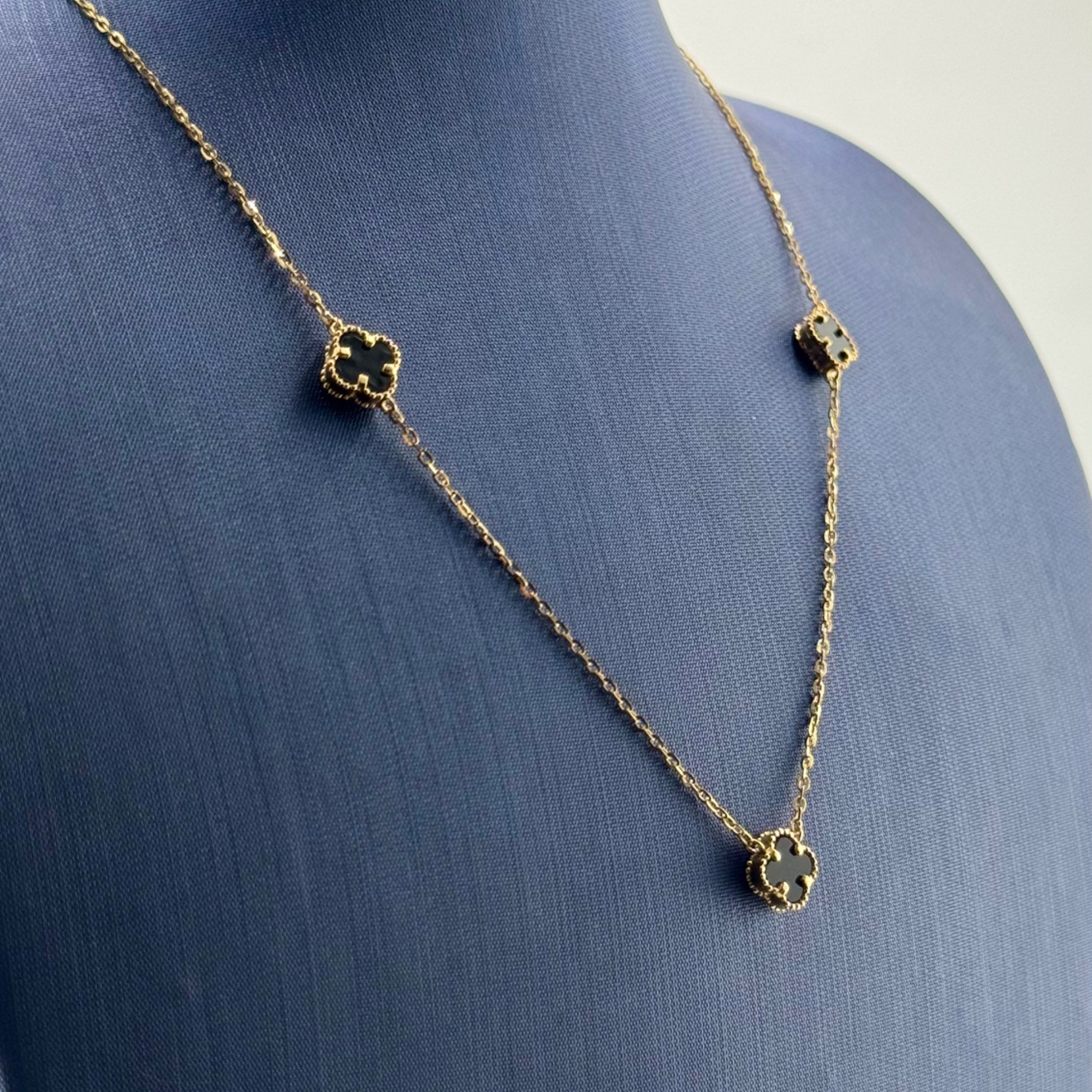 گردنبند سه گل ونکلیف مشکی